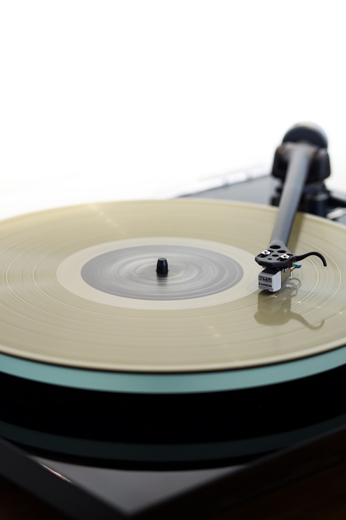 Rega Planar 2 Turntable