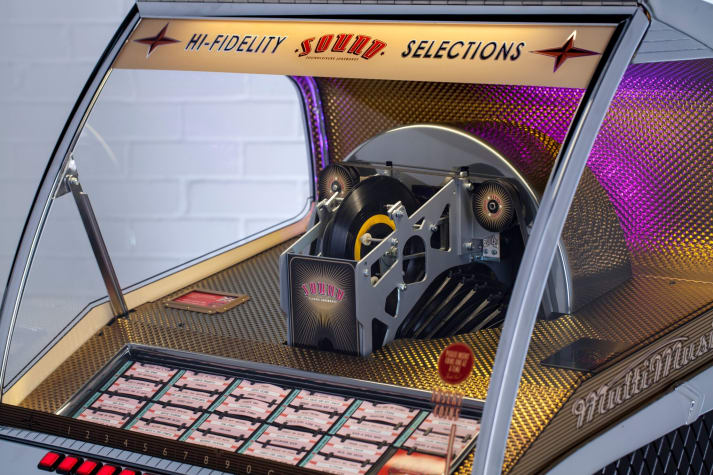 Vinyl Rocket Jukebox