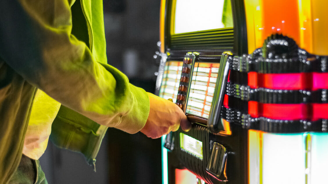 Why Are Jukeboxes So Valuable To Collectors? The Men's Cave